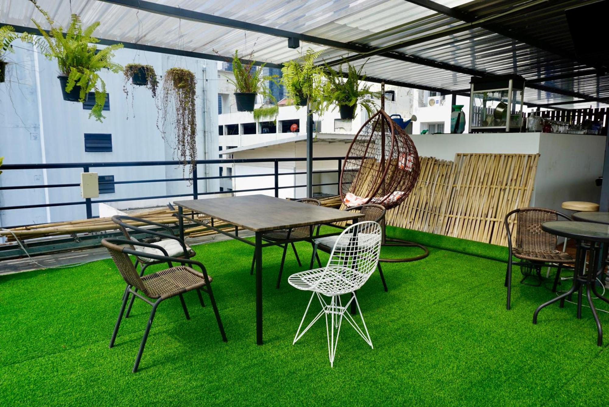 Silom Soi 3 Hash Apartment Hip And Funky With Rooftop View Bangkok Kültér fotó